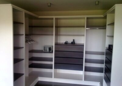 armarios JMN 02 400x284 - Armarios y Puertas