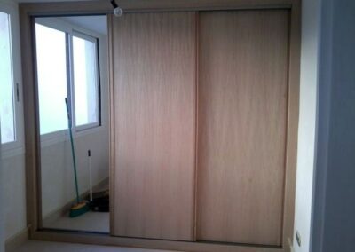 armarios JMN 11 400x284 - Armarios y Puertas
