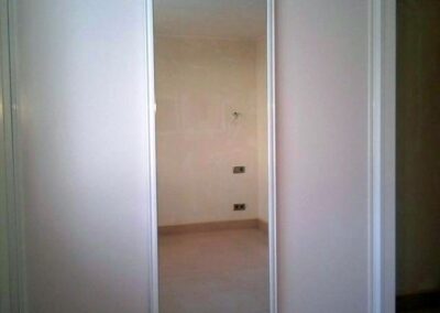 armarios JMN 16 400x284 - Armarios y Puertas